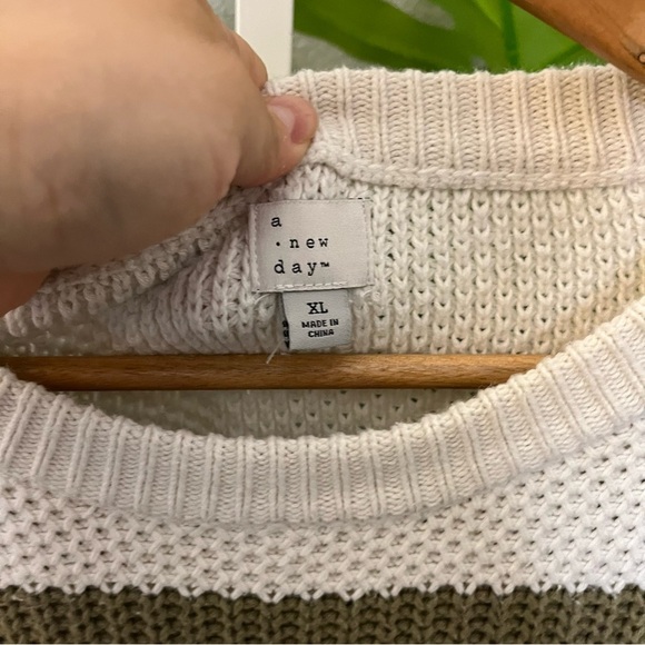 🫶 A New Day Olive & Cream Chunky Knit Slouch Sweater Sz XL | Cozy Knit Sweater - Picture 3 of 6
